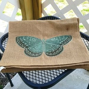Table Runner/  Butterfly/ Burlap